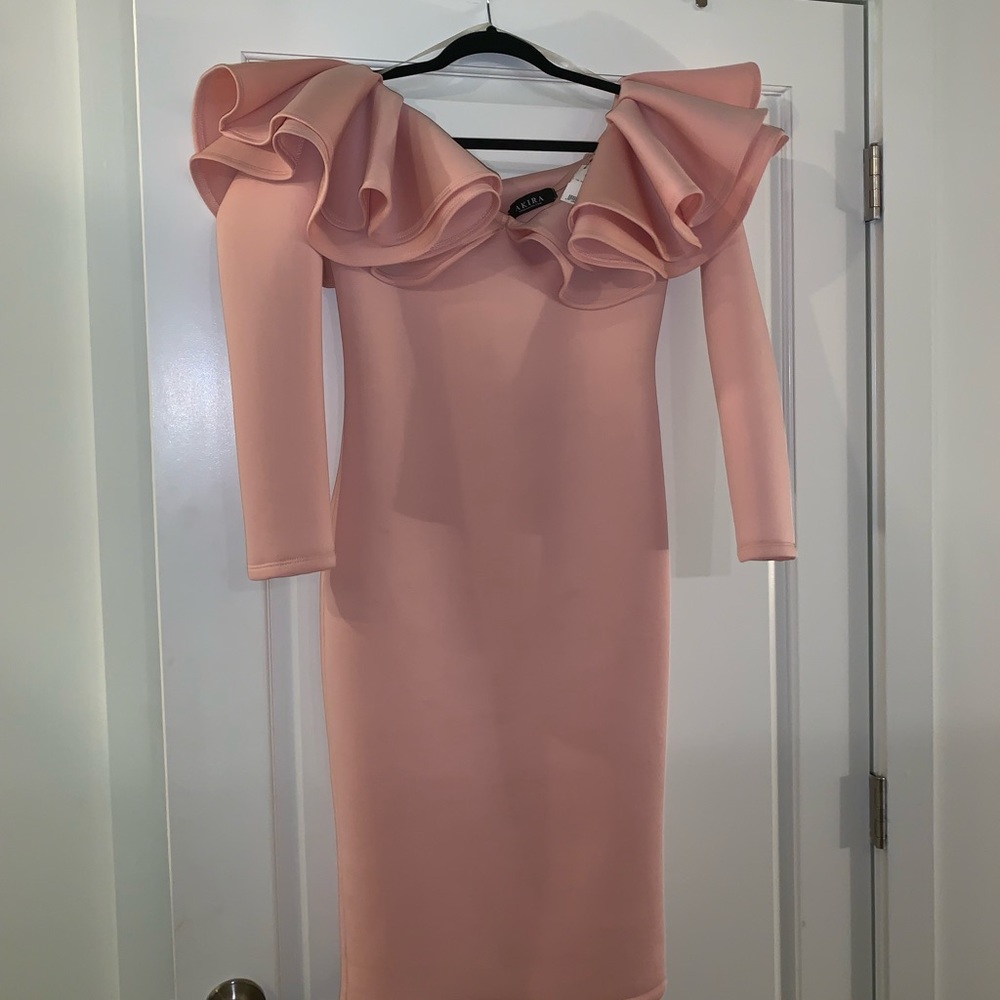 New Akira soft pink ruffled bodycon dress. Sz 12